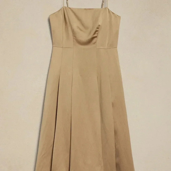 Banana Republic factory SLUB SATIN PLEATED MIDI DRESS - Picture 3 of 8